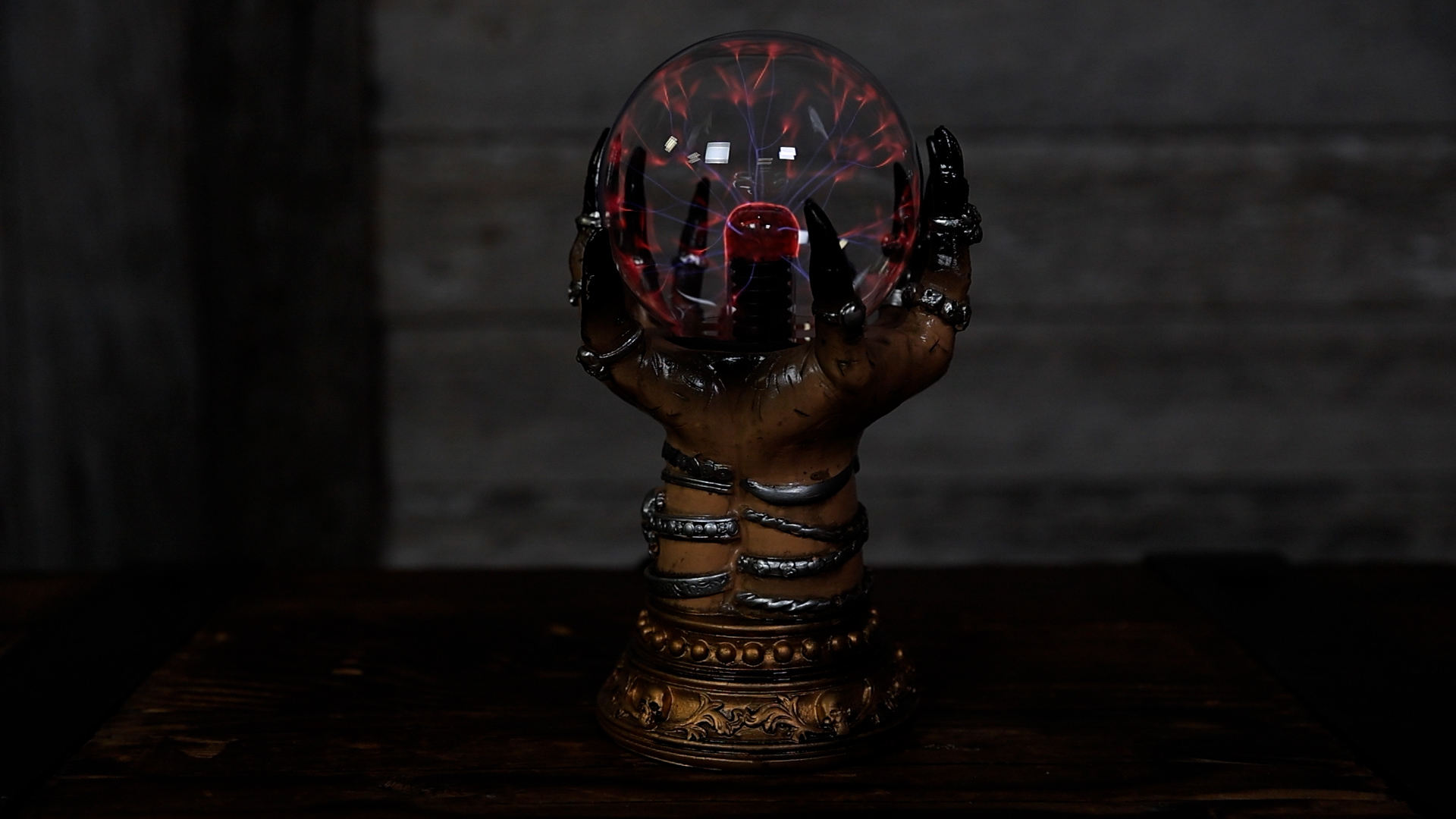 FUN5230 Witch Hands Electric Magic Ball Decoration